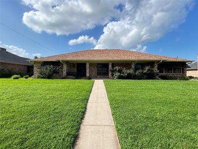 /international/us/122-cedar-springs-boulevard-sulphur-springs-tx-110108658251/