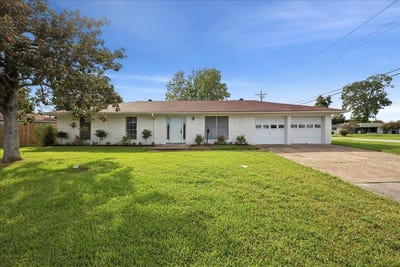 /international/us/2904-avenue-o-nederland-tx-110101192540/