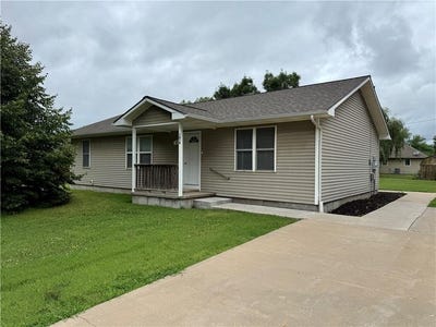 /international/us/1316-des-moines-street-burlington-ks-110101012794/