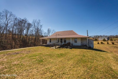 /international/us/179-sutton-hollow-rd-sneedville-tn-110119369414/