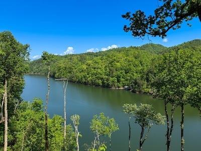 /international/us/101-waters-edge-bryson-city-nc-110097661904/?lang=en