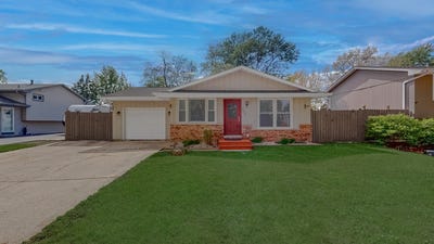 /international/us/2017-sanford-avenue-new-lenox-il-110108058764/