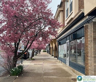 /international/us/606-w-broad-street-bethlehem-city-pa-110107750423/