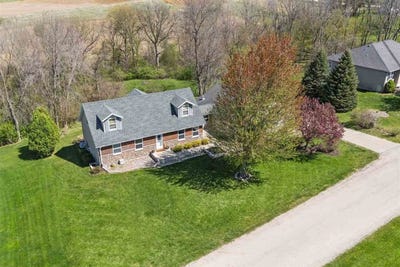 /international/us/13294-212th-ave-anamosa-ia-110101009923/