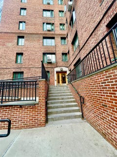 /international/us/1594-metropolitan-avenue-bronx-ny-110107073695/