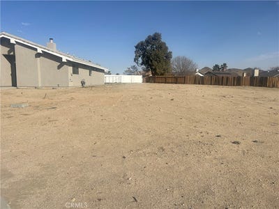 /international/us/27239-aspen-court-helendale-ca-110097764831/