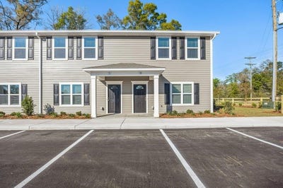 /international/us/8-montauk-circle-crawfordville-fl-110102402071/
