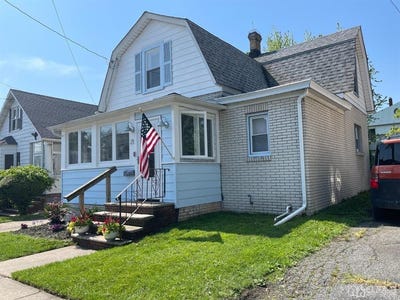 /international/us/21-douglas-street-fords-nj-110086419793/
