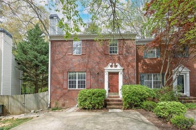 /international/us/635-anderson-walk-marietta-ga-110107000736/