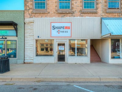 /international/us/104-n-grand-street-crescent-ok-110108194163/