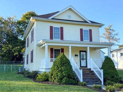 /international/us/460-w-washington-street-wytheville-va-110120563360/