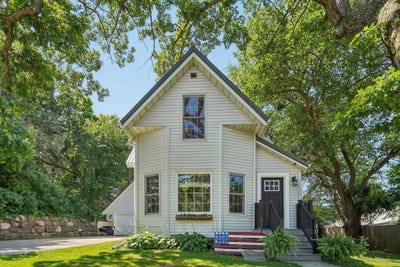 /international/us/403-e-walnut-street-north-freedom-wi-110101216362/?lang=zh-cn