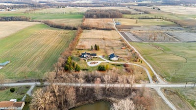 /international/us/5665-braun-road-saline-mi-110106553830/