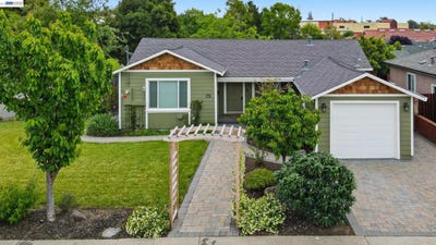 /international/us/2651-ione-ave-castro-valley-ca-110107802845/