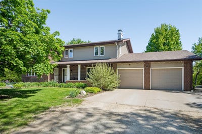 /international/us/1137-242nd-street-boone-ia-110108059075/