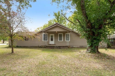 /international/us/321-thurman-street-prairie-grove-ar-110120690803/