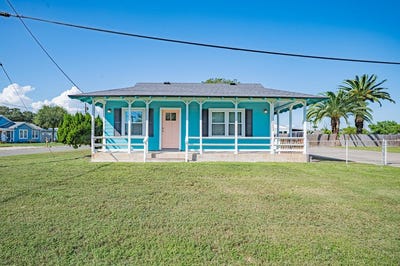 /international/us/1202-e-nopal-st-rockport-tx-110120456554/
