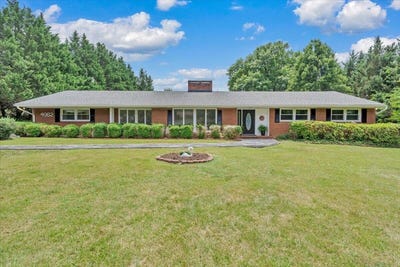 /international/us/4962-bower-rd-roanoke-va-110109143478/