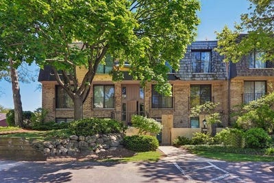 /international/us/1712-northfield-square-northfield-il-110108124679/
