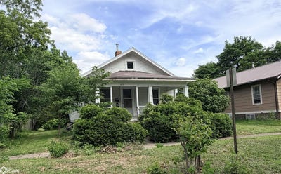 /international/us/809-s-3rd-street-fairfield-ia-110108424699/