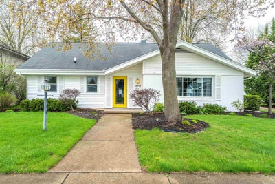 /international/us/2717-n-elmwood-court-appleton-wi-110107686712/