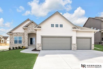 /international/us/12351-elk-ridge-circle-papillion-ne-110108409088/