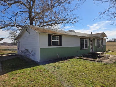 /international/us/305-s-leon-street-gustine-tx-110097059478/