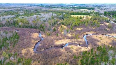 /international/us/n10940-hunting-river-road-elcho-wi-110107716404/