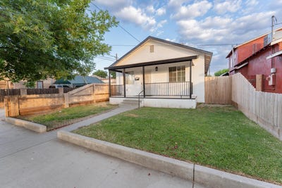 /international/us/144-e-lewis-street-lindsay-ca-110108361175/