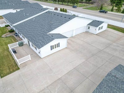 /international/us/3015-colorado-drive-bismarck-nd-110107779957/