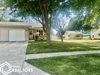 /international/us/551-3rd-st-sw-britt-ia-110109030030/