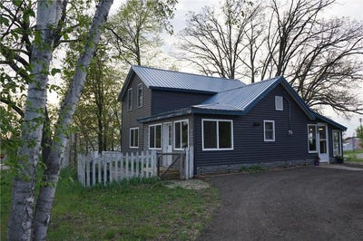 /international/us/914-ne-2nd-avenue-ne-long-prairie-mn-110108236855/