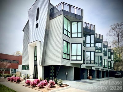 /international/us/1070-kenilworth-avenue-charlotte-nc-110108300487/