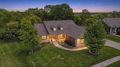 /international/us/1210-e-rolling-hills-dr-augusta-ks-110107843220/