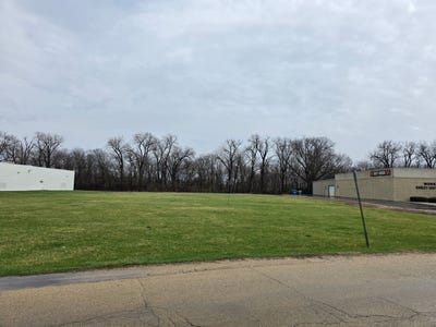 /international/us/1903-1st-avenue-lot-3-4-rock-falls-il-110098457713/