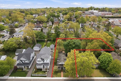 /international/us/11-bruce-place-rumson-nj-110107711306/