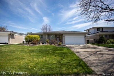 /international/us/35470-dearing-drive-sterling-heights-mi-110108578023/