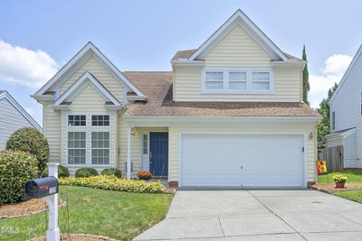 /international/us/1529-pebble-creek-crossing-durham-nc-110120723400/