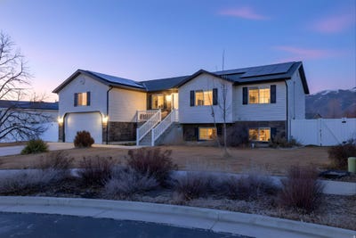 /international/us/2814-s-1100-w-nibley-ut-110105411893/