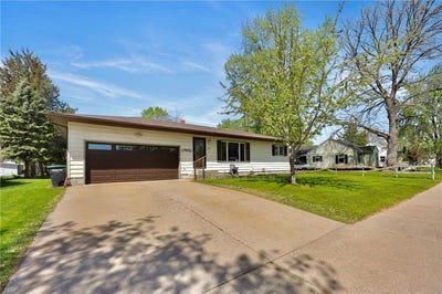 /international/us/408-4th-street-sw-little-falls-mn-110108057713/