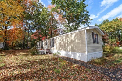 /international/us/7-marilyn-drive-concord-nh-110108852147/