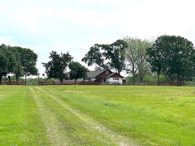 /international/us/3798-johnston-road-wallis-tx-110107489293/