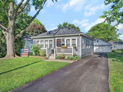 /international/us/1414-walnut-street-streator-il-110108498434/