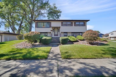 /international/us/16010-olcott-avenue-tinley-park-il-110120055392/