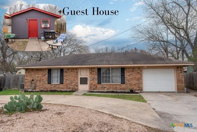 /international/us/1114-woodlawn-street-lockhart-tx-110104603751/