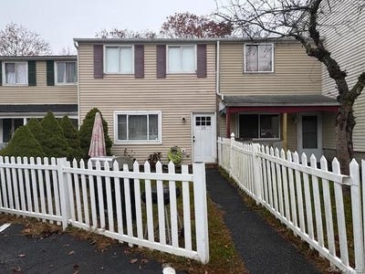 /international/us/227-hill-rise-calverton-ny-110103707842/