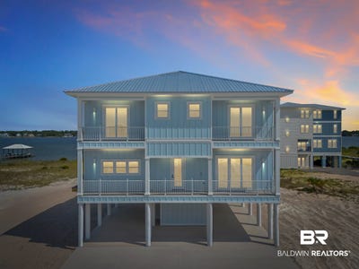 /international/us/2120-w-beach-boulevard-gulf-shores-al-110119642732/