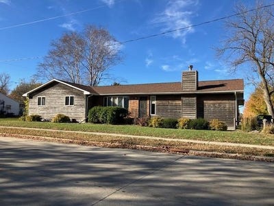 /international/us/510-birch-avenue-n-new-richland-mn-110103320675/