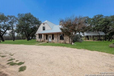 /international/us/200-blue-bonnet-bandera-tx-110095747805/?lang=zh-tw