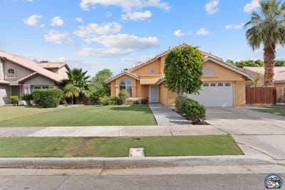 /international/us/2414-lenrey-ave-el-centro-ca-110107612301/